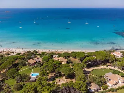 Paesaggio naturale nelle vicinanze della villa