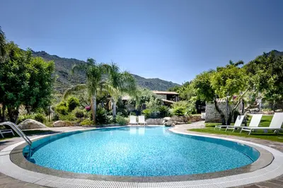 Piscina di Cruccùris Resort - Adults Only o nelle vicinanze
