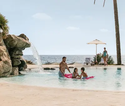 Ospiti di Falkensteiner Resort Capo Boi