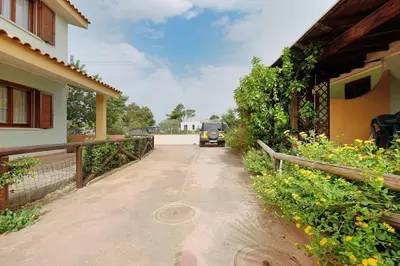 Giardino di casa vacanza mika