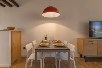 Cibo presso l'appartamento o nelle vicinanze