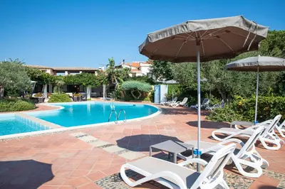 Piscina di Hotel la Torre o nelle vicinanze