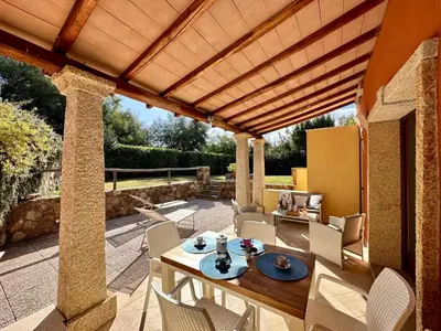 Patio o area all'aperto di Villa Zippiri Is Molas Pula