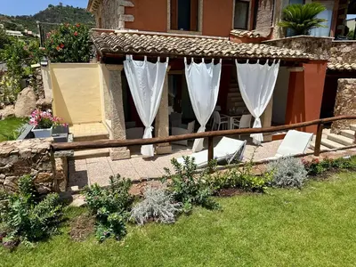 Giardino di Villa Zippiri Is Molas Pula