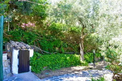 Giardino di Villa Stella, with garden, five minutes from the beach