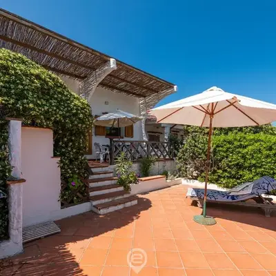 House Eleonora - Near Beautiful Beaches