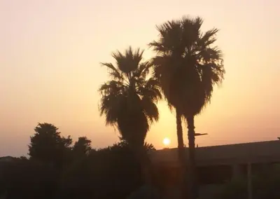 Alba o tramonto visti dall'interno dell'appartamento o dai dintorni