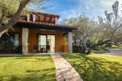 Giardino di Hotel Club Saraceno - Bovis Hotels