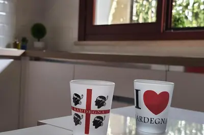 Set per la preparazione di tè e caffè presso Easy Stay Cagliari Casetta 144A comfort e relax