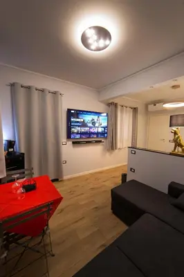 TV o dispositivi per l'intrattenimento presso Monsuite Relais 2 - Suite Fleur