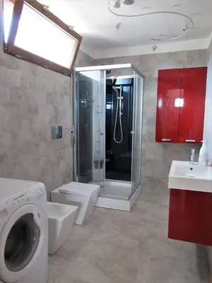 Bagno di Villa Gallo - Seminterrato luminoso