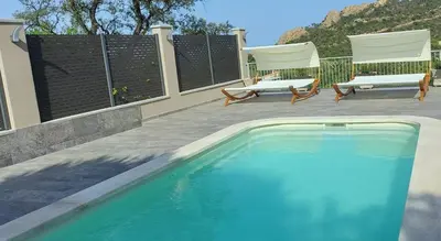 Piscina di Villa Gallo - Seminterrato luminoso o nelle vicinanze