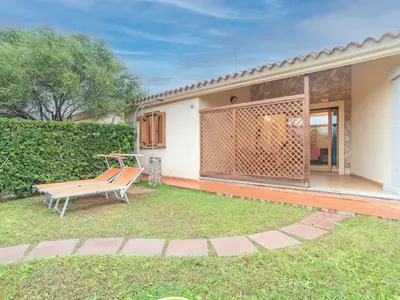 Giardino di Holiday Home Rei Sole Bilo - REI321 by Interhome