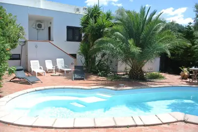 Piscina di Villa di Marco o nelle vicinanze