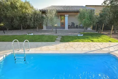 Piscina di Villetta Saeprus o nelle vicinanze