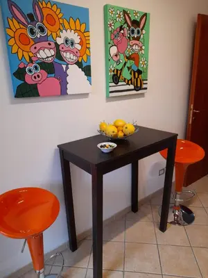 Planimetria di Casa Corallo Muravera Appartamento Centralissimo due camere letto cucina e soggiorno nuovo letto matrimoniale e singoli Aria condizionata Parcheggio interno Coperto ideale x 2 o 3 moto