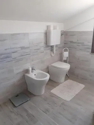 Bagno di Appartamento per vacanze e brevi periodi IUN Q2474