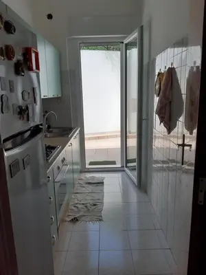Cucina o angolo cottura di Risveglio Marino - A 30 metri dal mare di Nora, casa confortevole