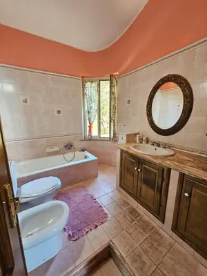 Bagno di Casa con magnifica vista mare