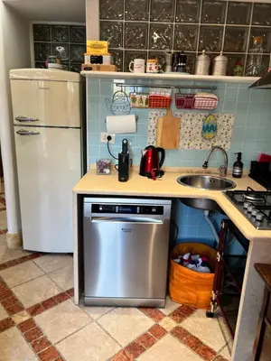 Cucina o angolo cottura di la casetta tra laguna e mare Poetto