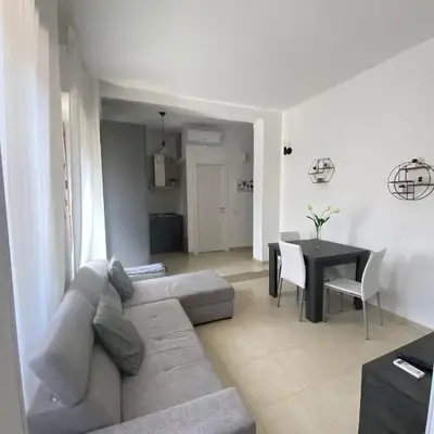 Civico 107 - Apartment with Private Parking