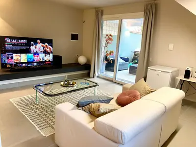 TV o dispositivi per l'intrattenimento presso Loft incantevole a Cagliari in zona residenziale