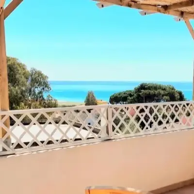 Stylish home with views 4 min walk to the beach!!