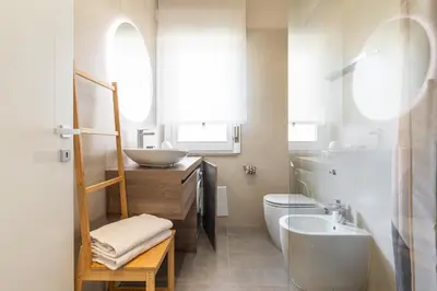 Bagno di Corner Apartment via Italia