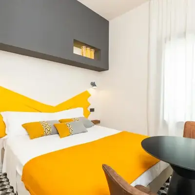 IKNOS Accommodation