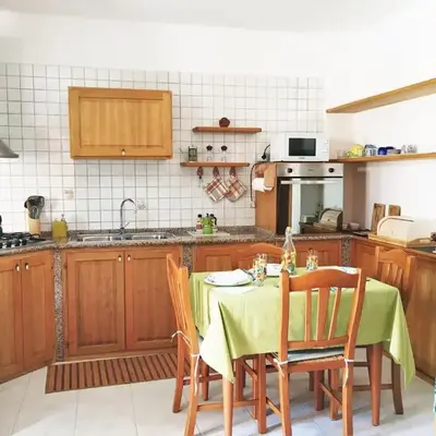 Bougainvillea Home - Ospedale Policlinico Monserrato