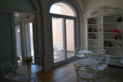 Area soggiorno di TANIT ROOMS & SPA