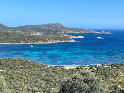Paesaggio naturale nelle vicinanze della villa