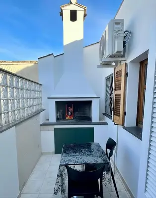 Attrezzature per barbecue disponibili per gli ospiti dell'appartamento