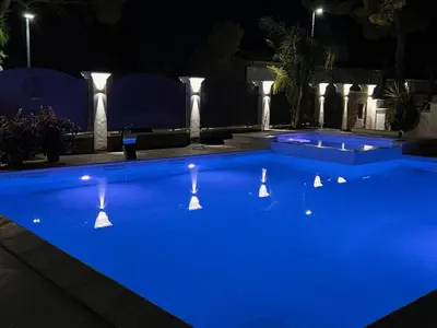 Piscina di Suite Aquamarina con Jacuzzi Riservata & SPA o nelle vicinanze