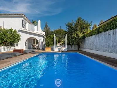 Piscina di Villa Virago o nelle vicinanze