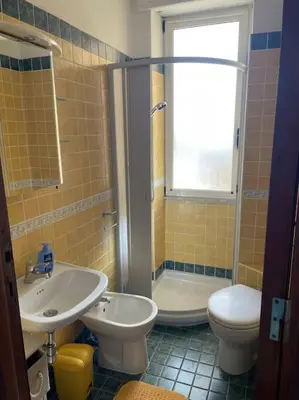 Bagno di Appartamento Celeste Cagliari