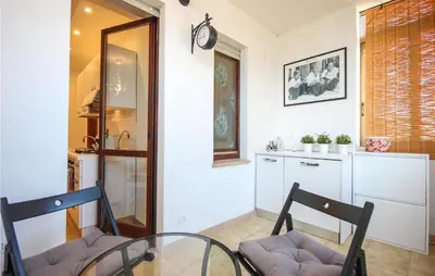 Cucina o angolo cottura di Gorgeous Apartment In Quartu Sant'elena