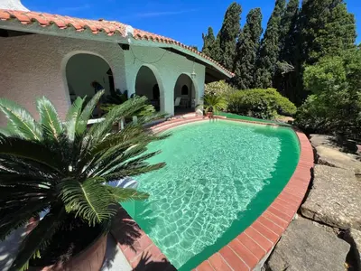 Piscina di Casale al mare - villa with swimming pool 150 meters from the beach o nelle vicinanze