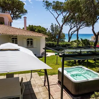 Villa Beachfront Marina