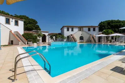 Piscina di Museddu Beach Residence o nelle vicinanze