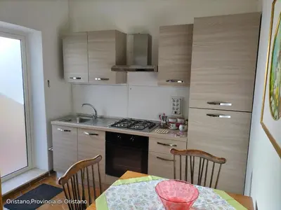Cucina o angolo cottura di Appartamento con vista giardino