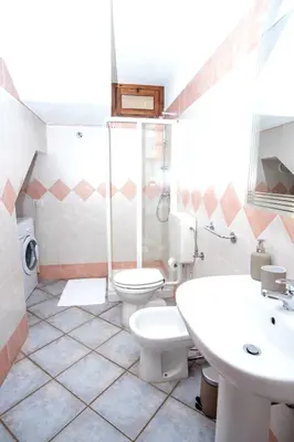 Bagno di Villa sul mare Porto Corallo