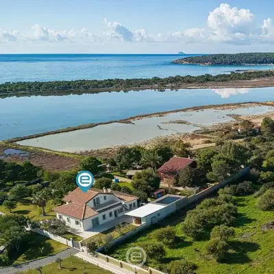 Golden Dunes Villa