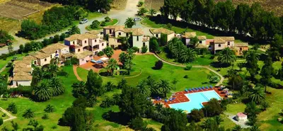 Piscina di Residence Baia delle Palme Apartment 43440 o nelle vicinanze