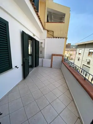 Balcone o terrazza di appartamento in centro storico con parcheggio coperto, Musci'