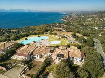 Paesaggio naturale nelle vicinanze della villa