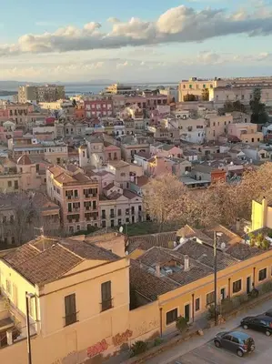 Vista generica su Cagliari o vista sulla città dall'interno dell'appartamento