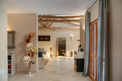 Area soggiorno di Villa Angelica with private access to beach