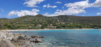 Paesaggio naturale nelle vicinanze della villa