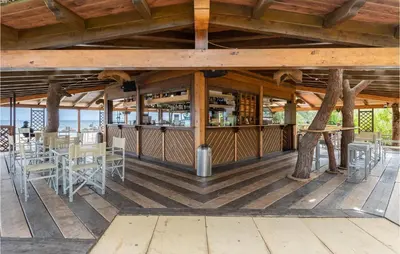 Ristorante o altro punto ristoro di Bilo 4